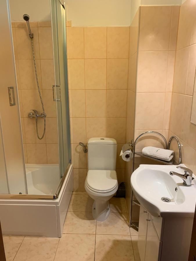 Apartamenty I Pokoje Magnolia Dzwirzyno Exterior photo